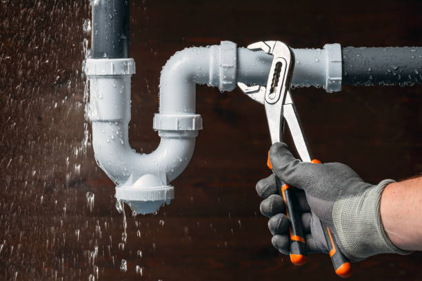 Professional Drain Cleaning technician working in Bloomsbury, NJ